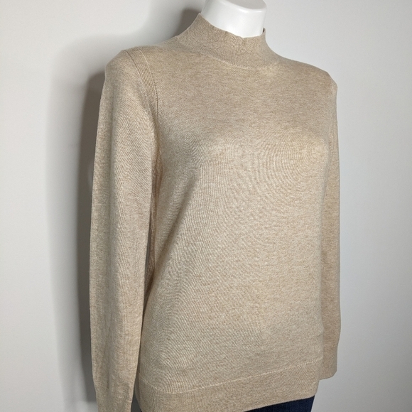 NWT Banana Republic Factory tan long sleeve lightweight wool blend sweater S - Picture 3 of 8